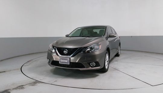 Nissan • Sentra