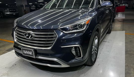 Hyundai • Santa Fe