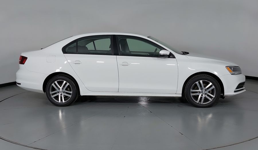 Volkswagen Jetta 2.5 TRENDLINE TIP. Sedan 2016