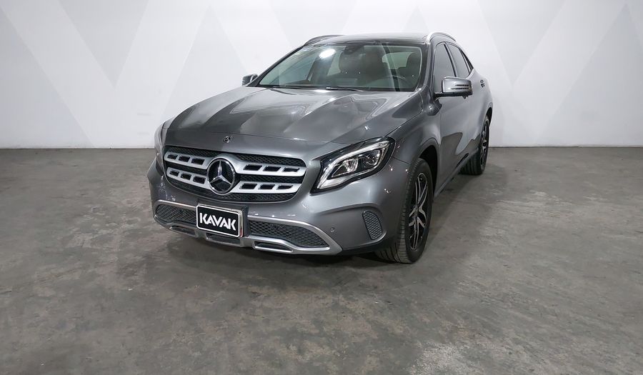 Mercedes Benz Clase Gla 1.6 GLA 200 SPORT DCT Suv 2019