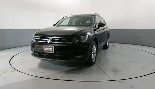 Volkswagen • Tiguan