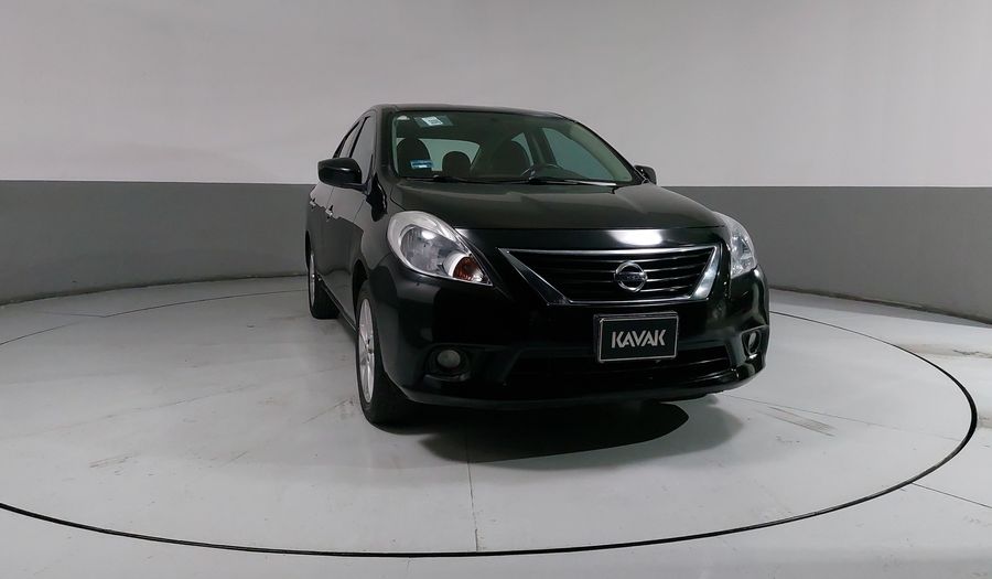 Nissan Versa 1.6 EXCLUSIVE TA AC Sedan 2014