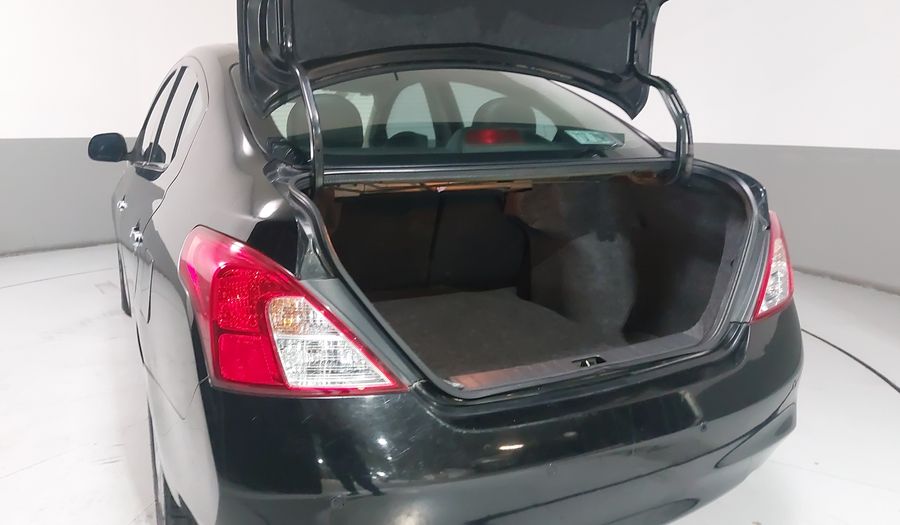 Nissan Versa 1.6 EXCLUSIVE TA AC Sedan 2014