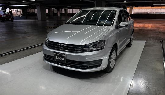 Volkswagen • Vento