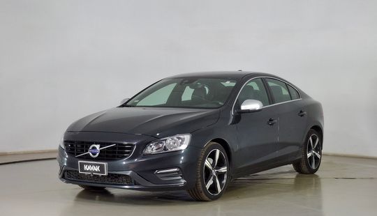 Volvo • S60