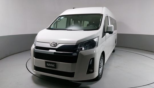 Toyota • Hiace