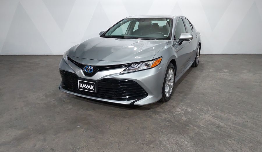 Toyota Camry 2.5 XLE NAVI HV AUTO Sedan 2020