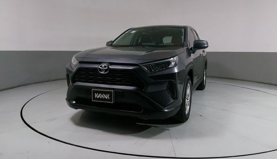 Toyota • RAV4