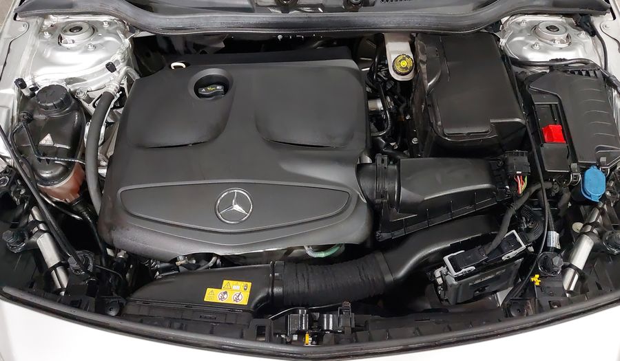 Mercedes Benz Clase A 1.6 200 STYLE Hatchback 2017