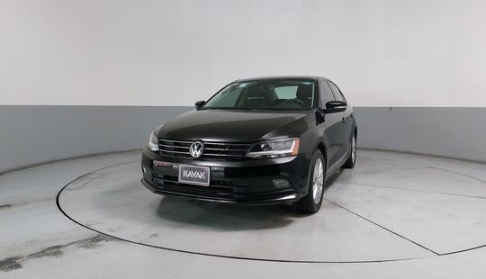 Volkswagen • Jetta