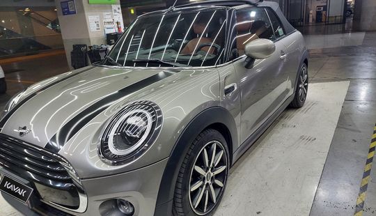 Mini • Cooper