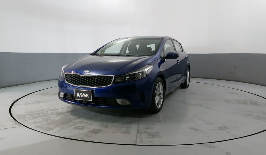 Kia Forte 2.0 EX Hatchback 2018