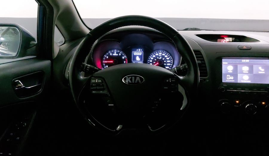 Kia Forte 2.0 EX Hatchback 2018