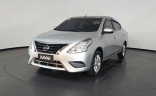 Nissan • Versa