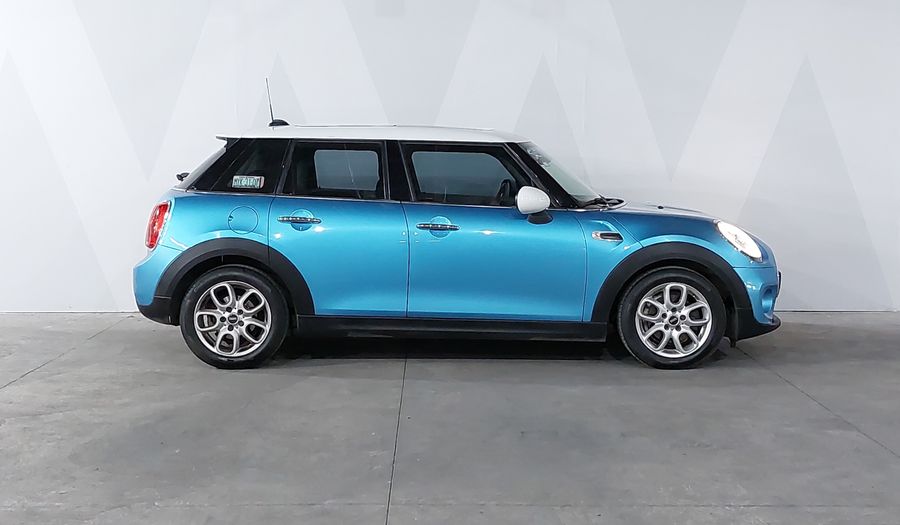 Mini Cooper 1.5 COOPER CHILI AT Hatchback 2016