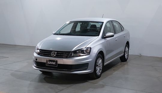 Volkswagen • Vento