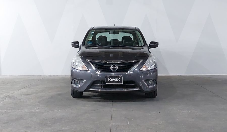 Nissan Versa 1.6 EXCLUSIVE TA AC Sedan 2016