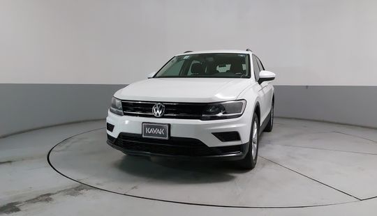 Volkswagen • Tiguan