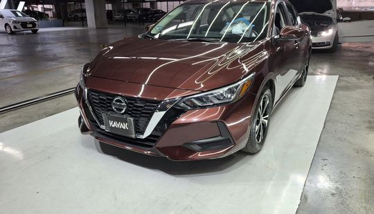 Nissan • Sentra