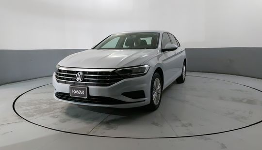 Volkswagen • Jetta