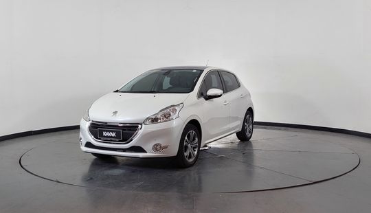 Peugeot • 208