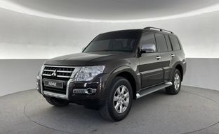 Mitsubishi • Pajero