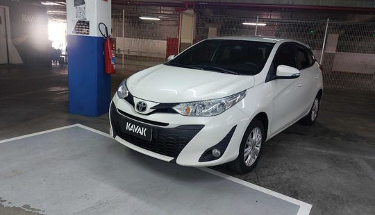 Toyota • Yaris