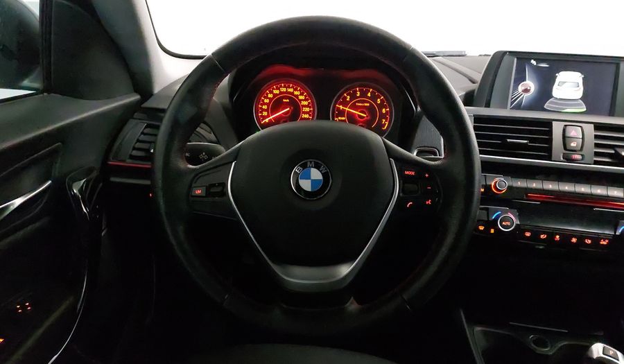 Bmw Serie 1 2.0 120IA SPORT LINE AUTO Hatchback 2017