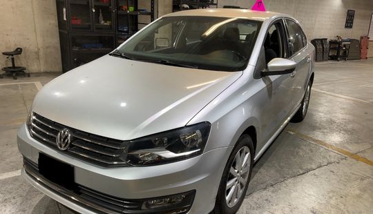 Volkswagen • Vento