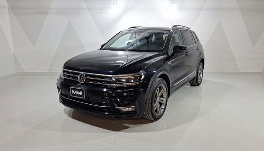 Volkswagen • Tiguan