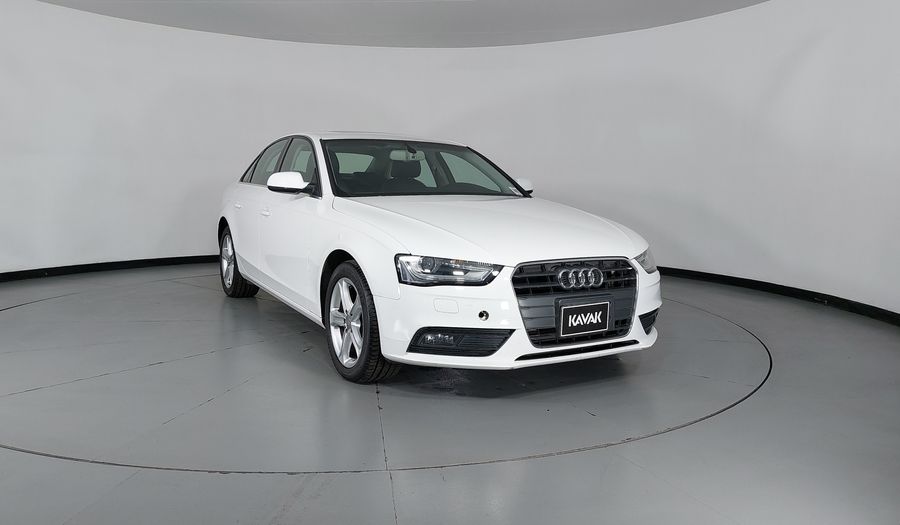 Audi A4 2.0 TFSI TRENDY PLUS MULTITRONIC Sedan 2013