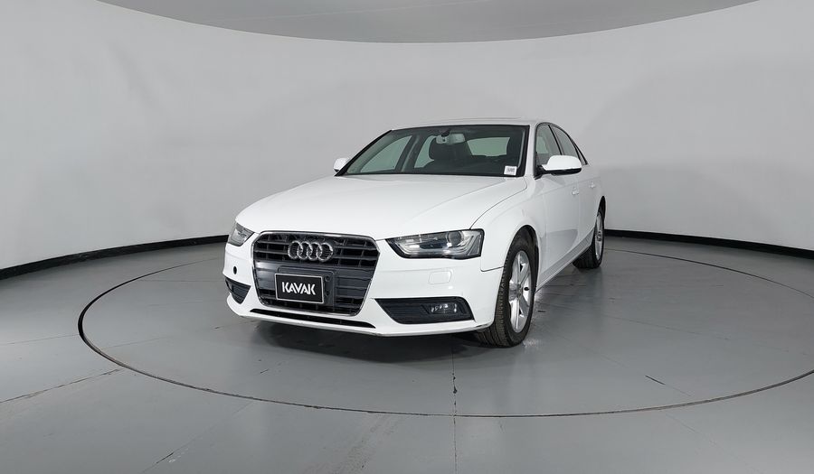 Audi A4 2.0 TFSI TRENDY PLUS MULTITRONIC Sedan 2013