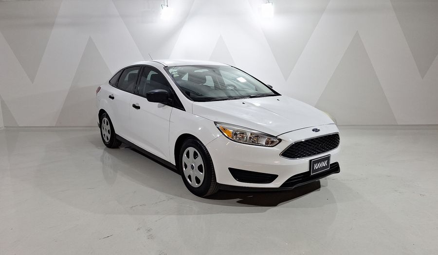 Ford Focus 2.0 S AT Sedan 2016