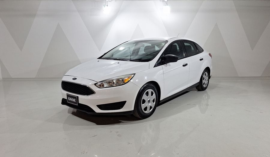 Ford Focus 2.0 S AT Sedan 2016