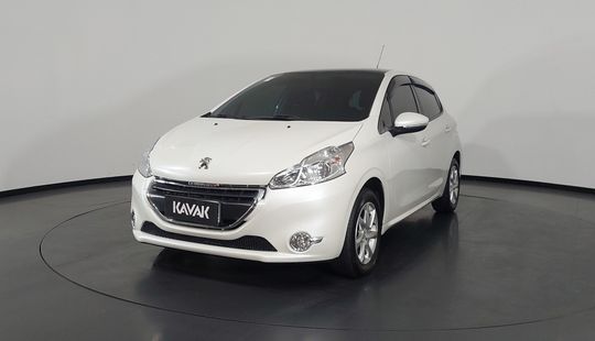 Peugeot • 208