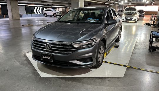 Volkswagen • Jetta