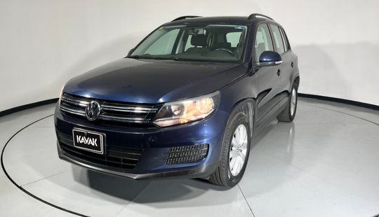 Volkswagen • Tiguan