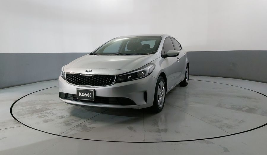 Kia Forte 2.0 L MT Sedan 2017