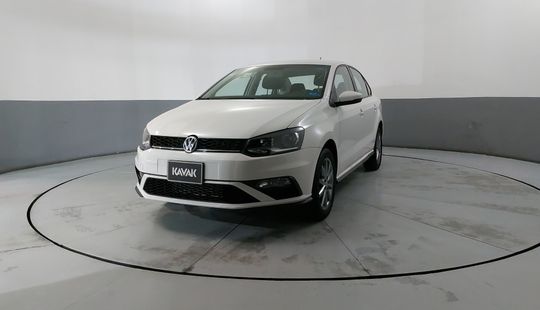 Volkswagen • Vento