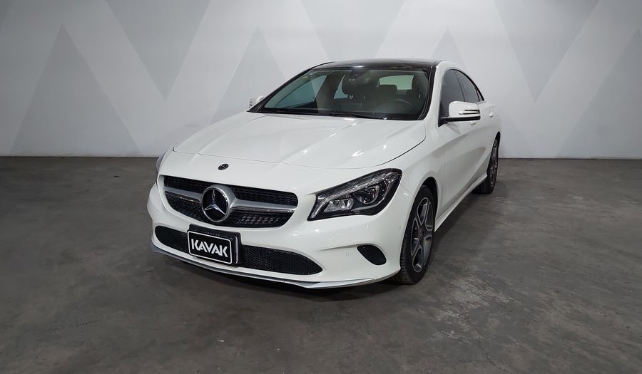 Mercedes Benz Clase Cla 1.6 CLA 200 SPORT DCT Coupe 2018