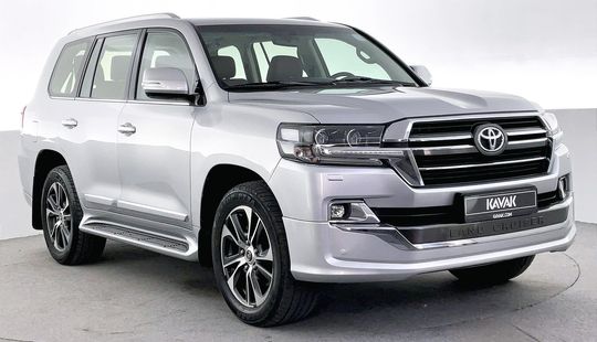 Toyota • Land Cruiser