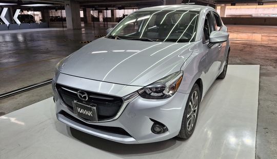 Mazda • Mazda 2