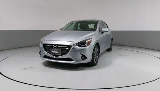 Mazda • Mazda 2