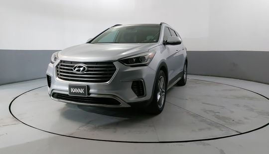 Hyundai • Santa Fe