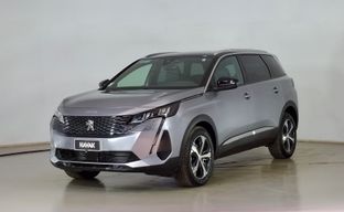 Peugeot • 5008