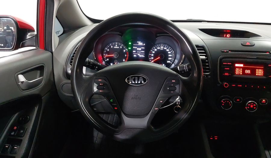 Kia Forte 2.0 LX MT Sedan 2017