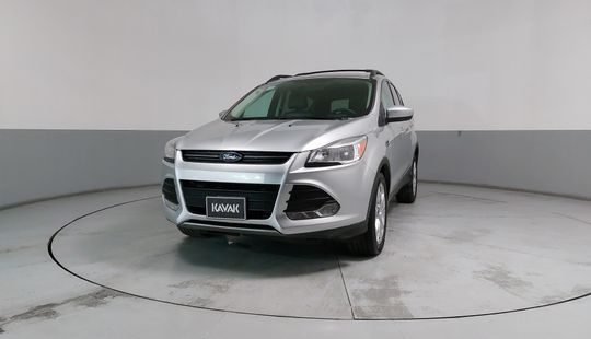 Ford • Escape