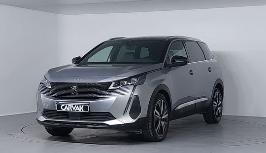 Peugeot • 5008