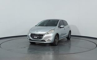 Peugeot • 208