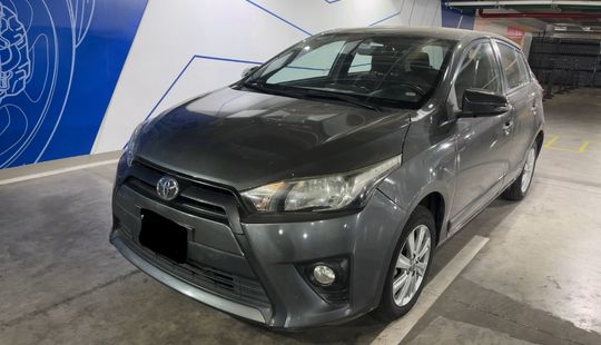 Toyota • Yaris